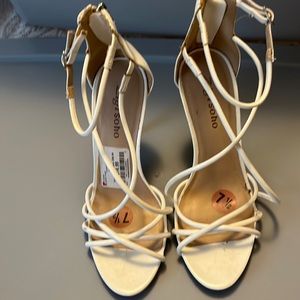 Zigisoho Sandal - Heels Sz 7.5